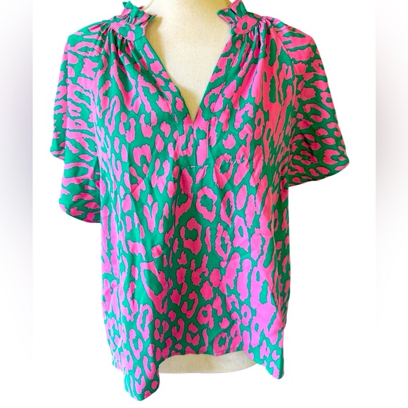 PINCH boutique, ladies, V-neck, flutter sleeve blouse, pink green print perfect - Picture 1 of 15